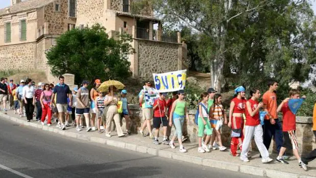 La primera marcha solidaria del colegio se celebró en mayo de 2006