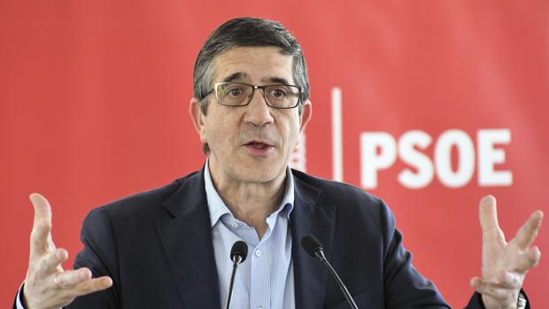 Patxi López mantiene su candidatura para «evitar la batalla de la división suicida»