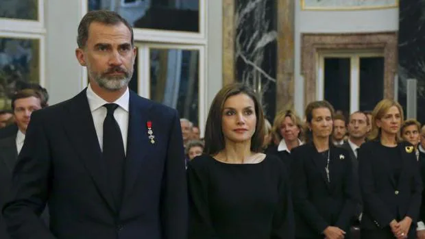 El funeral por la Infanta Alicia reúne a la familia del Rey, incluida Doña Cristina