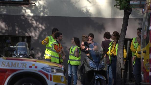 «Oímos un estruendo, salimos a ver qué sucedía y el ascensor y ellos habían desaparecido»