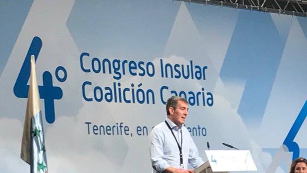 Clavijo deja desde este fin de semana el liderazgo de CC en Tenerife en favor de Francisco Linares