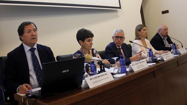 Presentación de la candidatura de Luis Rodríguez Padial en la sede del Colegio de Médicos