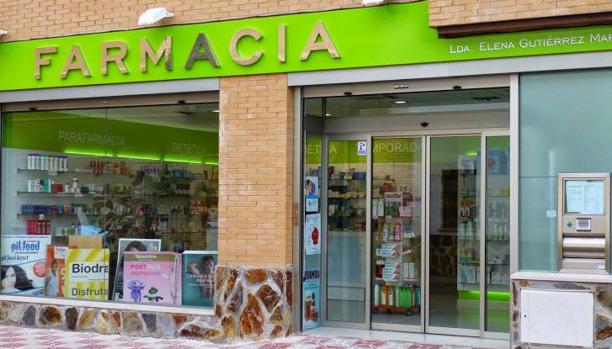 Dos individuos atracan la farmacia de Cedillo de Condado en doce segundos