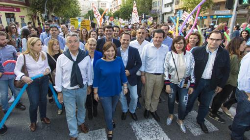 Imagen de Isabel Bonig en la manifestación contra el decreto de Marzà