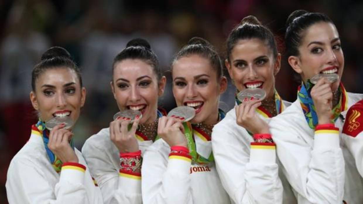 El equipo español de gimnasia rítmica ganó la medalla de plata en los últimos Juegos Olímpicos de Río Janeiro