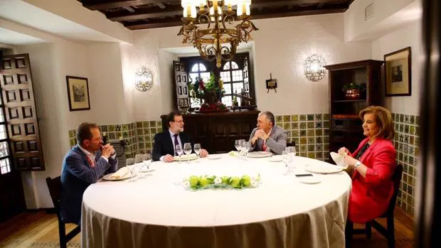 Mariano Rajoy almorzó con Pepe Álvarez en Burgo, junto a la ministra Báñez y Pedro Hojas, de UGT Industria