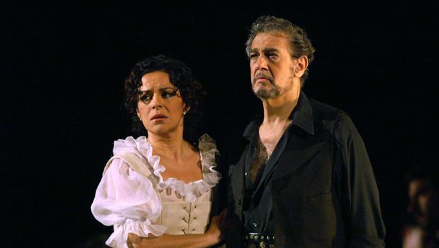 Nancy Fabiola Herrera y Plácido Domingo, en «Luisa Fernanda»