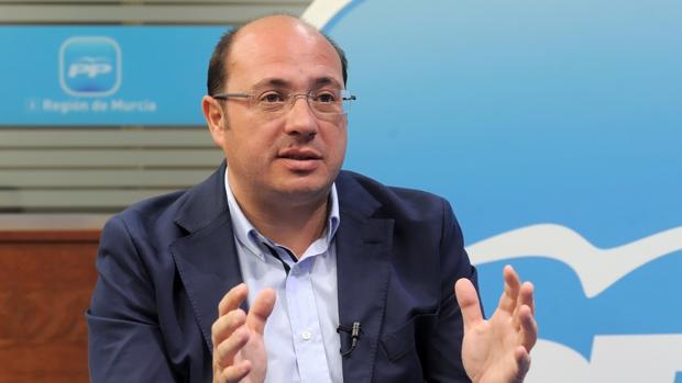 El juez de la Púnica procesa al expresidente de Murcia poco después de declarar