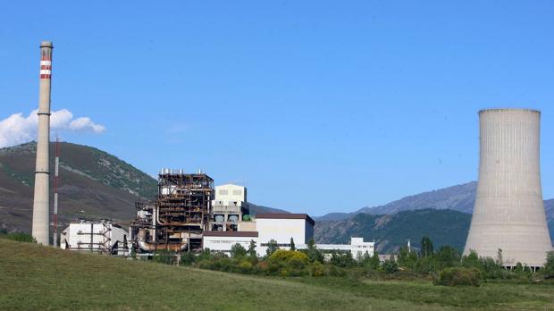 Los trabajadores de Anllares, contra el cierre «adelantado» de la térmica