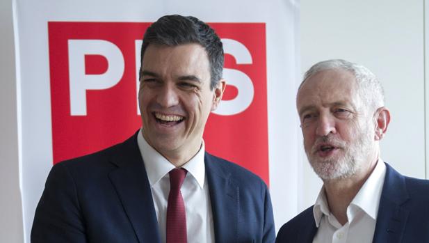 Pedro Sánchez y Jeremy Corbyn, en una imagen de archivo
