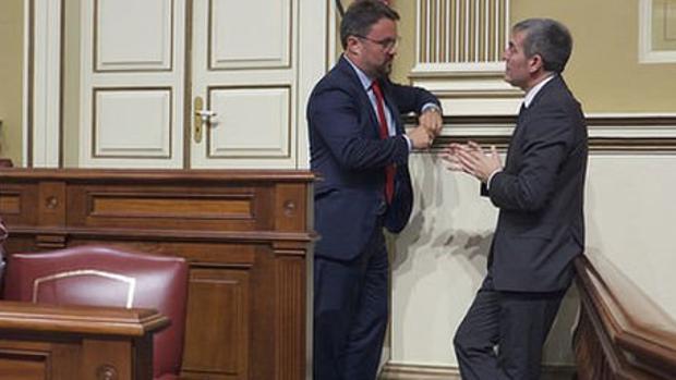 Nacionalistas canarios y PP siguen su agenda para un gobierno estable en las islas