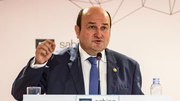 El PNV promete a los presos de ETA acabar con la dispersión