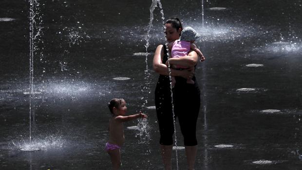 La Comunidad de Madrid da libertad a los colegios para recortar sus horarios por el calor