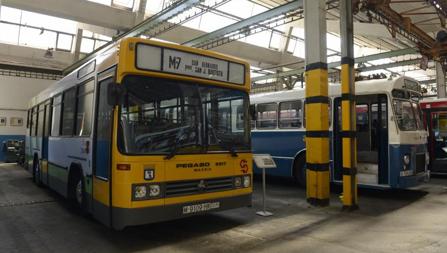 Uno de los autobuses del museo de la EMT