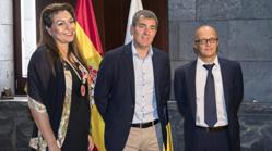 El presidente del Gobierno de Canarias, Fernando Clavijo (en el centro), durante el encuentro con representantes de Air Europa Express para tratar sobre las nuevas rutas interinsulares