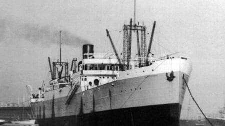 El buque 'Isla de Tenerife' fue desmantelado en Bilbao en 1964