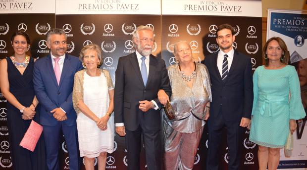 Terele Pávez junto a Jaime Ramos en la premios que llevan el nombre de la actriz