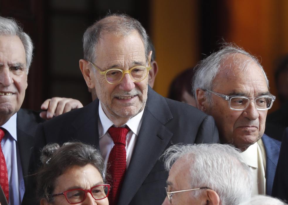 Javier Solana, Enrique Múgica y Rodolfo Martín Villa, en el homenaje a las elecciones de 1977