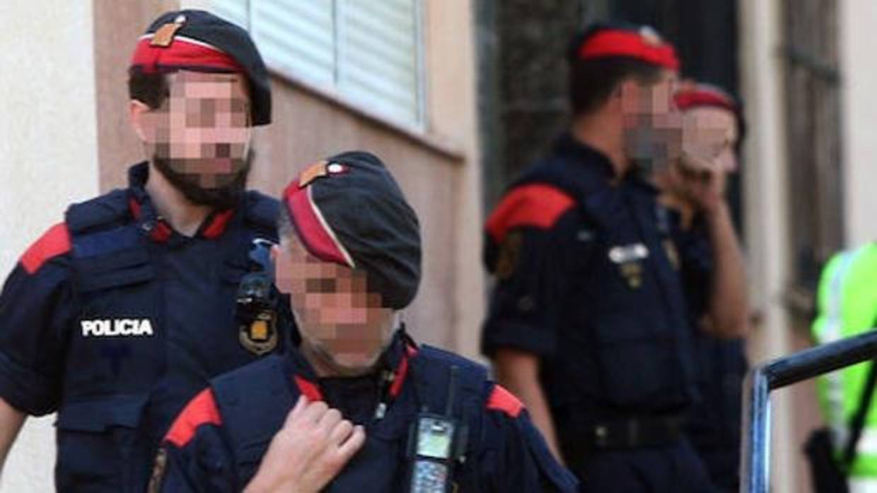 Un grupo de Mossos d'Esquadra