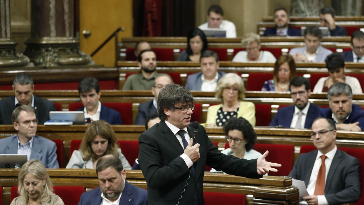 Sesión de control al president Puigdemont en el Parlament