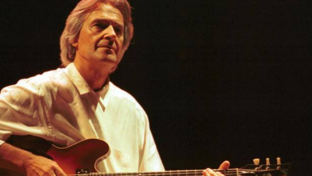 John McLaughlin en una imagen de archivo