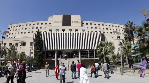 Sanidad presenta un sistema que evita las cefaleas posteriores a la epidural tras el parto