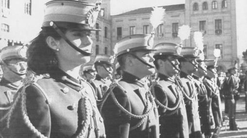 Acto de jura de bandera de los cadetes de la XLVIII promoción de la Academia General Militar de Zaragoza