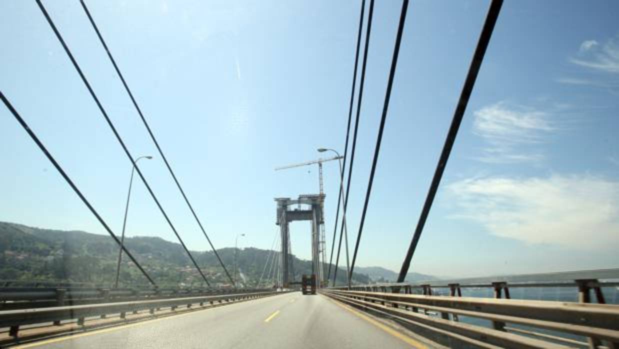 Puente de Rande, uno de los tramos con más densidad de tráfico de la AP-9