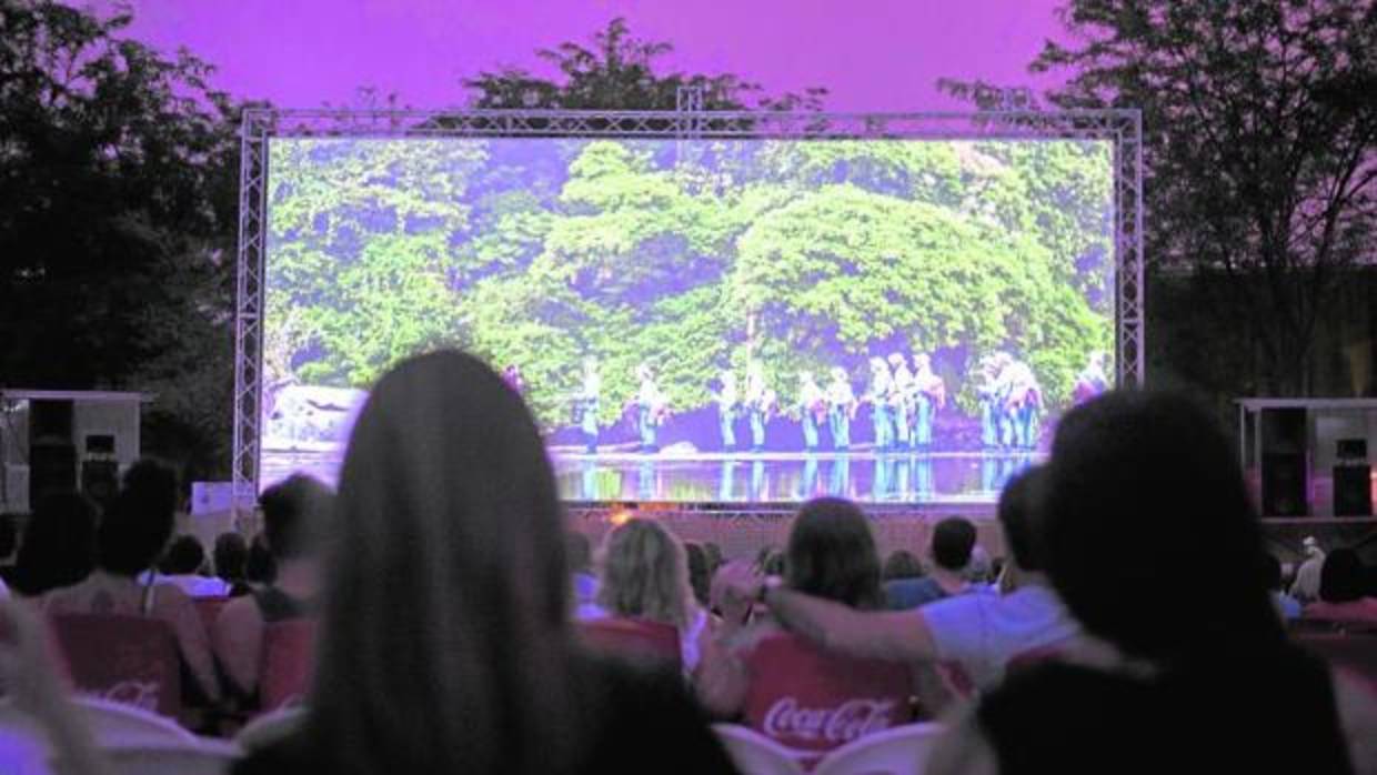 Cine de verano del parque de La Bombilla