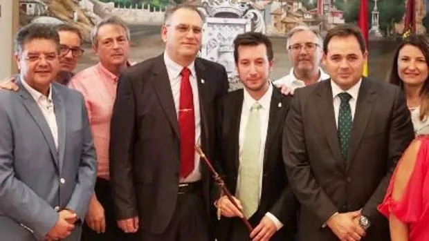 Móises López, junto al exalcalde José Miguel Mollá y el presidente del PP provincial, Francisco Núñez