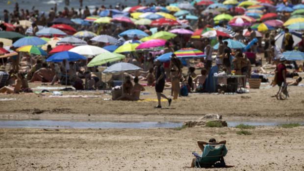 Imagen del fin de semana en las playas de Valencia