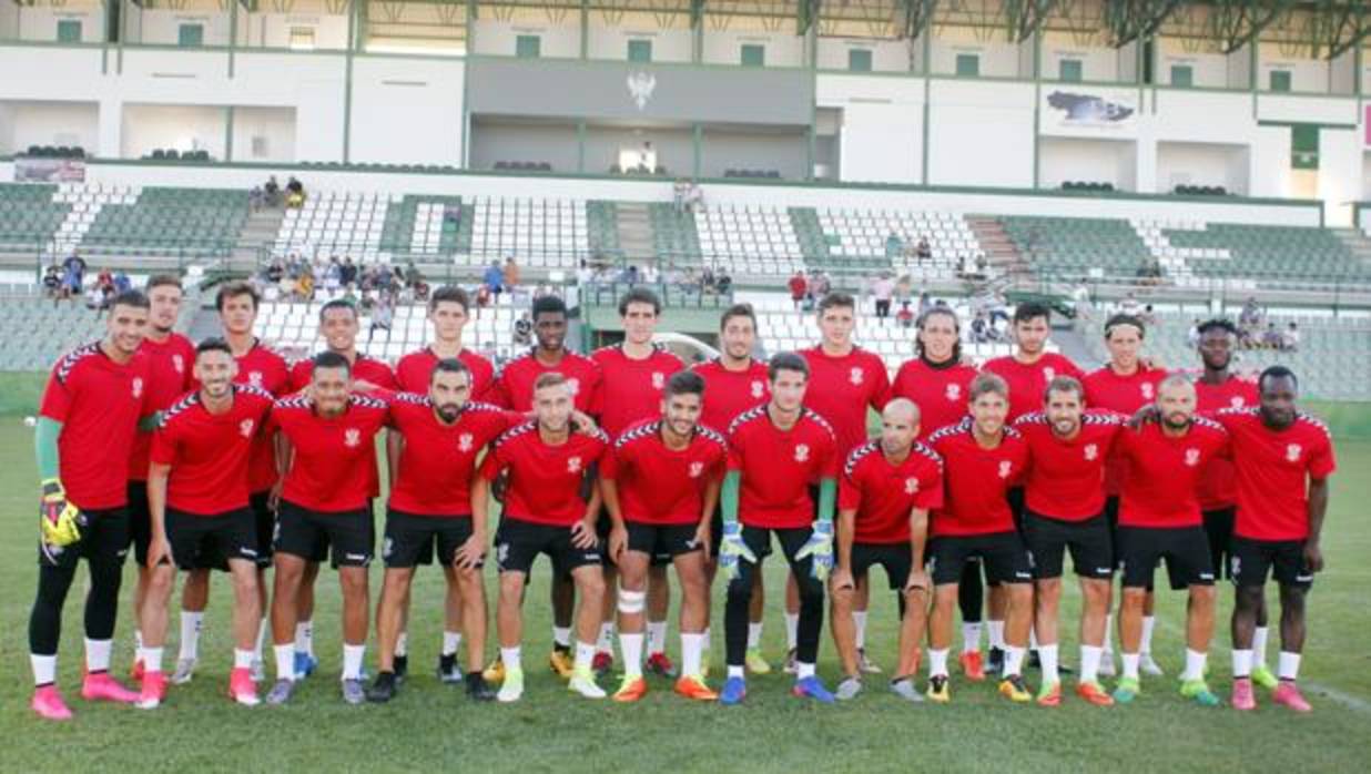 Los jugadores del Toledo, el miércoles por la tarde en el campo «Salto del Caballo»