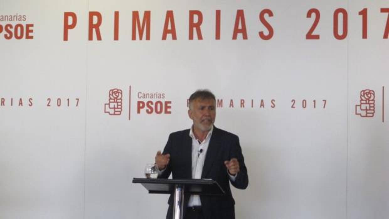 El PSOE encarga a Torres ser presidente de los canarios en 2019