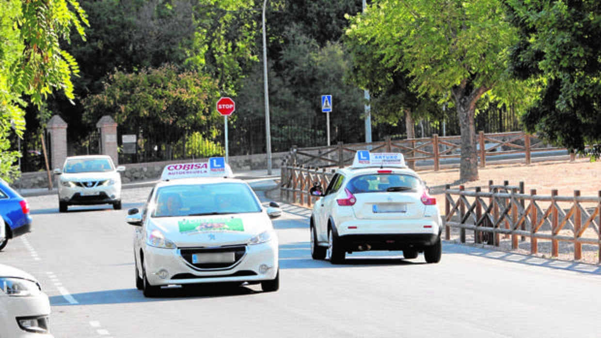 En Castilla-La Mancha hay cerca de 500 autoescuelas en las que trabajan más de mil personas