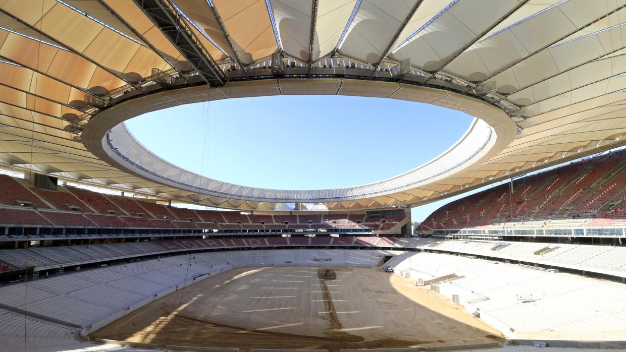 El Wanda Metropolitano, con la cubierta de las gradas casi concluída