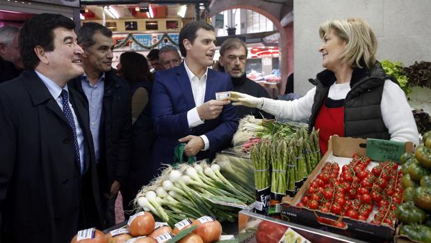 Albert Rivera prepara el paso de Toni Cantó a la política valenciana