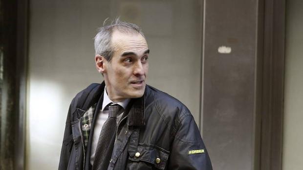 Luzón revoca la decisión de Moix de apartar a los fiscales del 3 por ciento