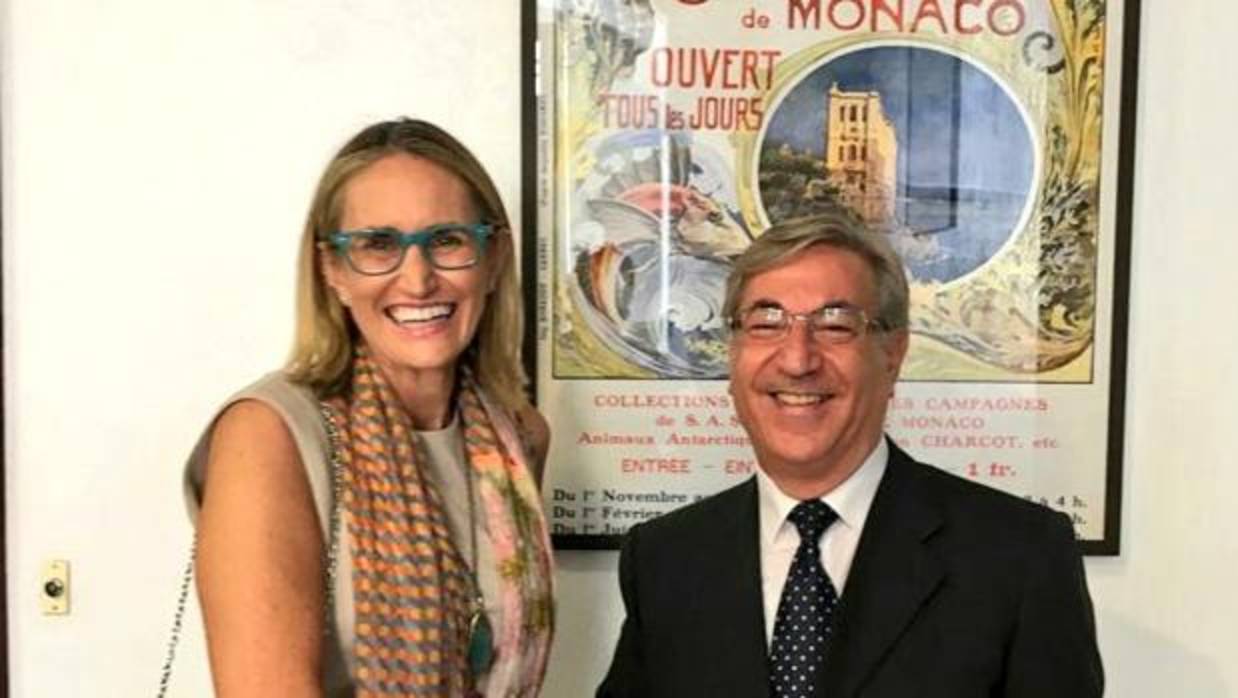 Imagen de Celia Calabuig y el comisario europeo Karmenu Vella