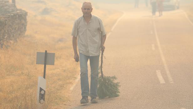 Más de cien vecinos desalojados por el incendio desatado en los Arribes del Duero