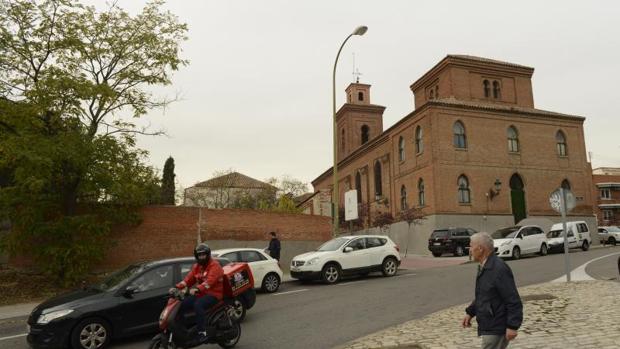 Una colecta vecinal para salvar el centro histórico de Hortaleza