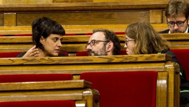 La CUP advierte a JpS de que la ley de transitoriedad tiene que estar registrada en el Parlament antes del 1-O