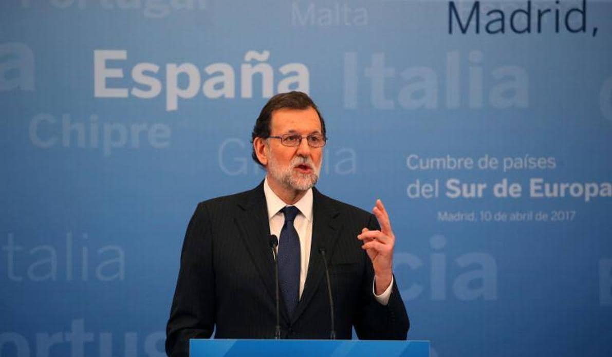 Rajoy durante una rueda de prensa tras la Cumbre de Países del Sur de Europa
