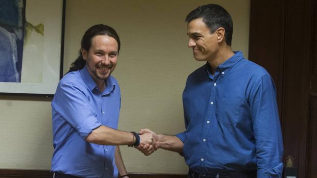 Sánchez e Iglesias ensayan su alianza con su primer gobierno conjunto