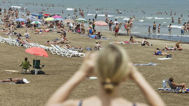 El tiempo en Valencia: cielos nubosos y probabilidad de lluvias durante el puente de agosto