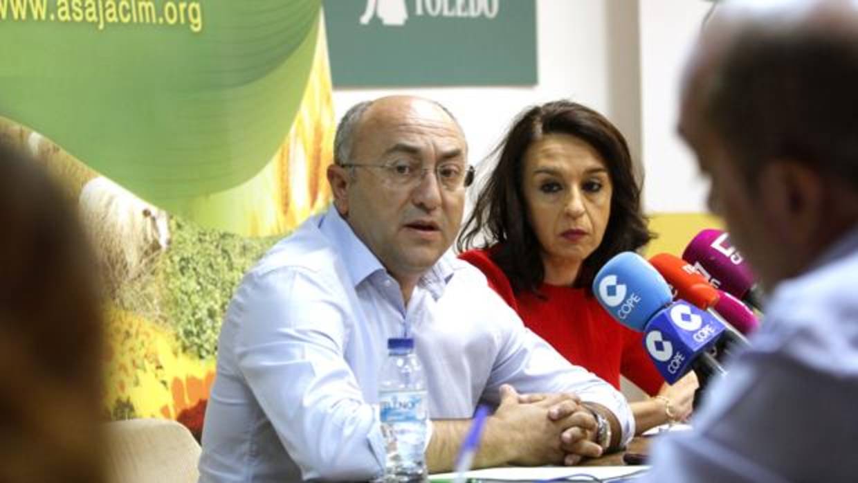 Florencio Rodríguez, secretario general de Asja en Ciudad Real, junto a Blanca Corroto, de Toledo