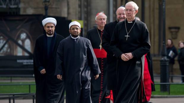 El nuevo registro de clérigos comenzará a funcionar en noviembre