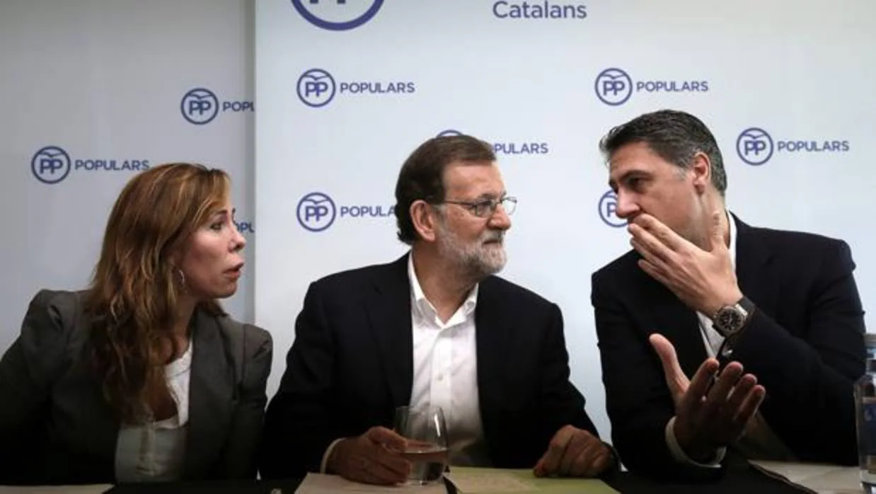 Sánchez-Camacho, Rajoy y Albiol, en un acto de partido en Barcelona