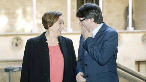 Reunión entre Colau y Puigdemont en febrero de 2016 donde abordaron la deuda catalana