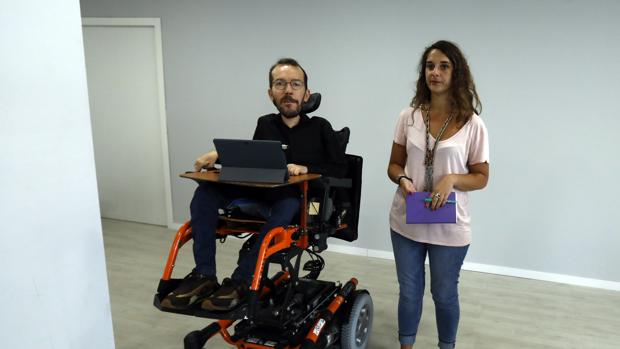 Pablo Echenique deja su escaño en las Cortes de Aragón para «no robar protagonismo»