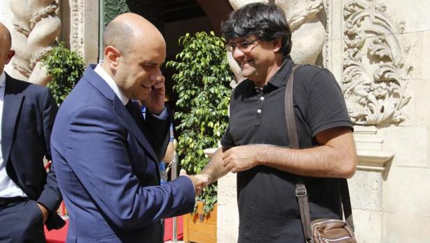 El alcalde de Alicante descarta un referéndum sobre las corridas de toros y se queda en minoría